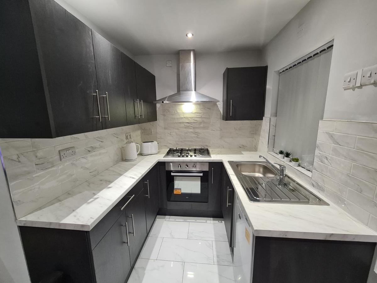 Whole House - 4 Bedrooms - Parking - Sleeps 8 Birmingam Exterior foto