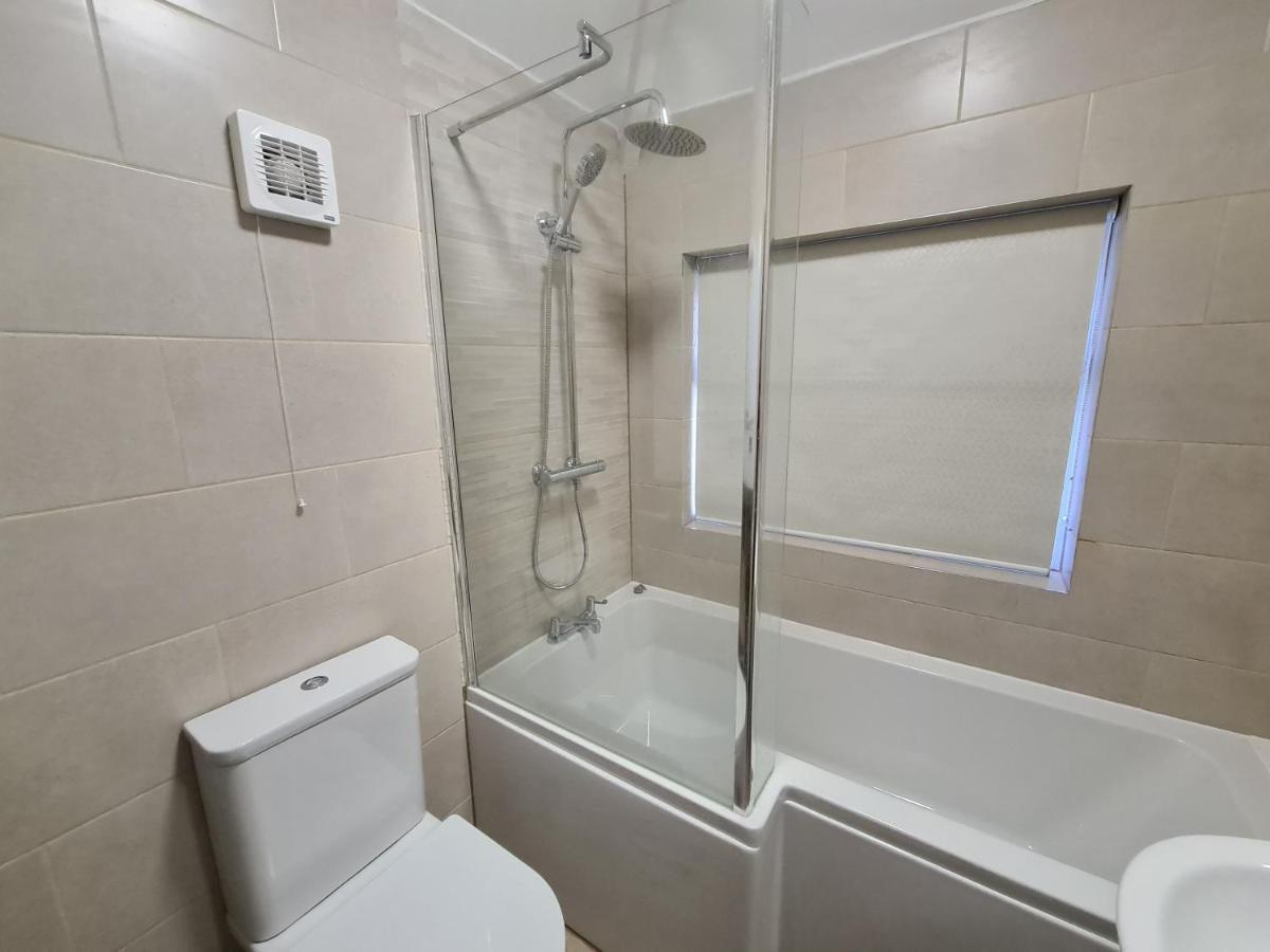 Whole House - 4 Bedrooms - Parking - Sleeps 8 Birmingam Exterior foto